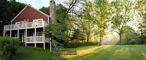 Fairville Bed & Breakfast 2*